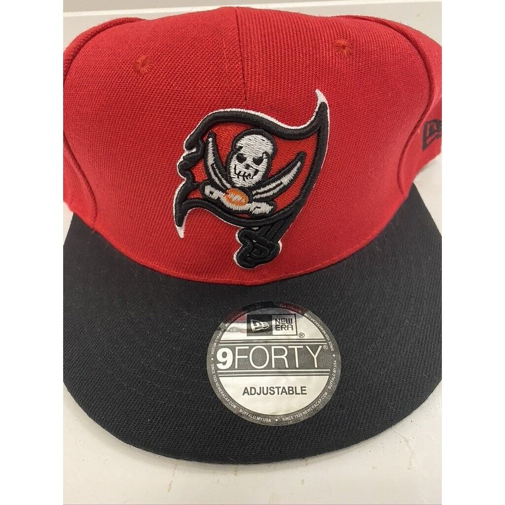 Tampa Bay Buccaneers Hat | New Era 9Forty | Adjustable Red | Official NFL